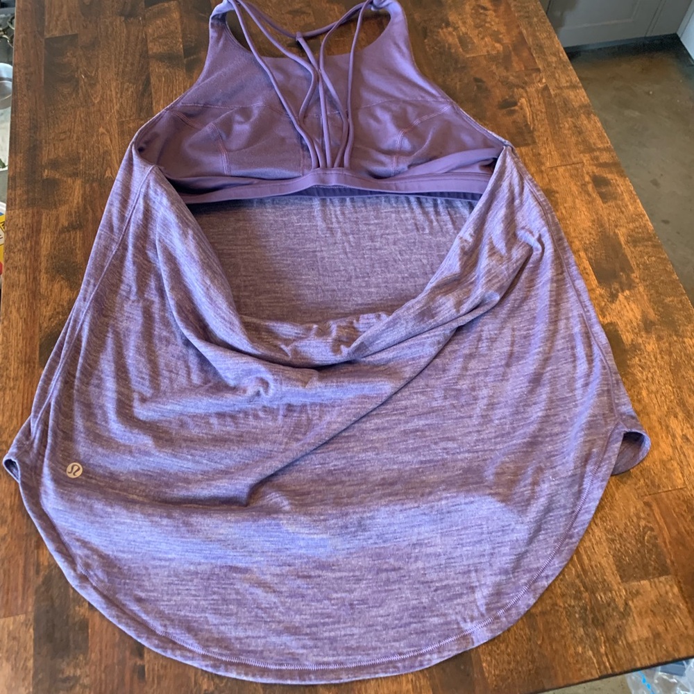 Lululemon athletics built in bra workout top
